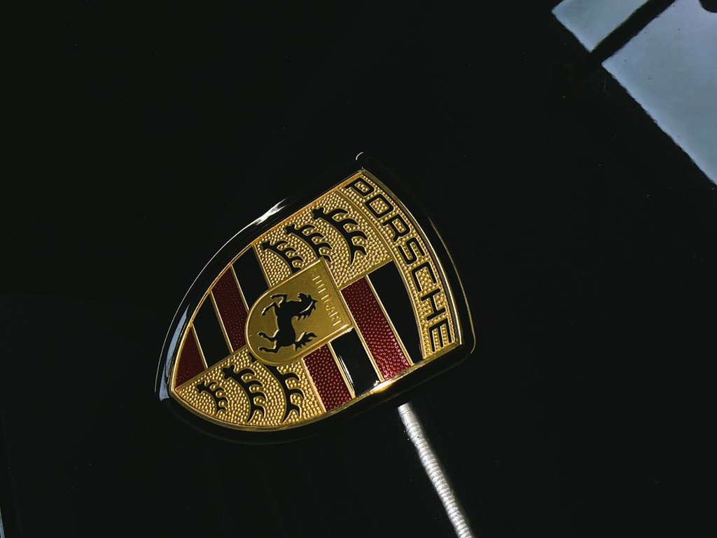 Porsche Cayenne  2024 à Laval, Québec - 6 - w1024h768px