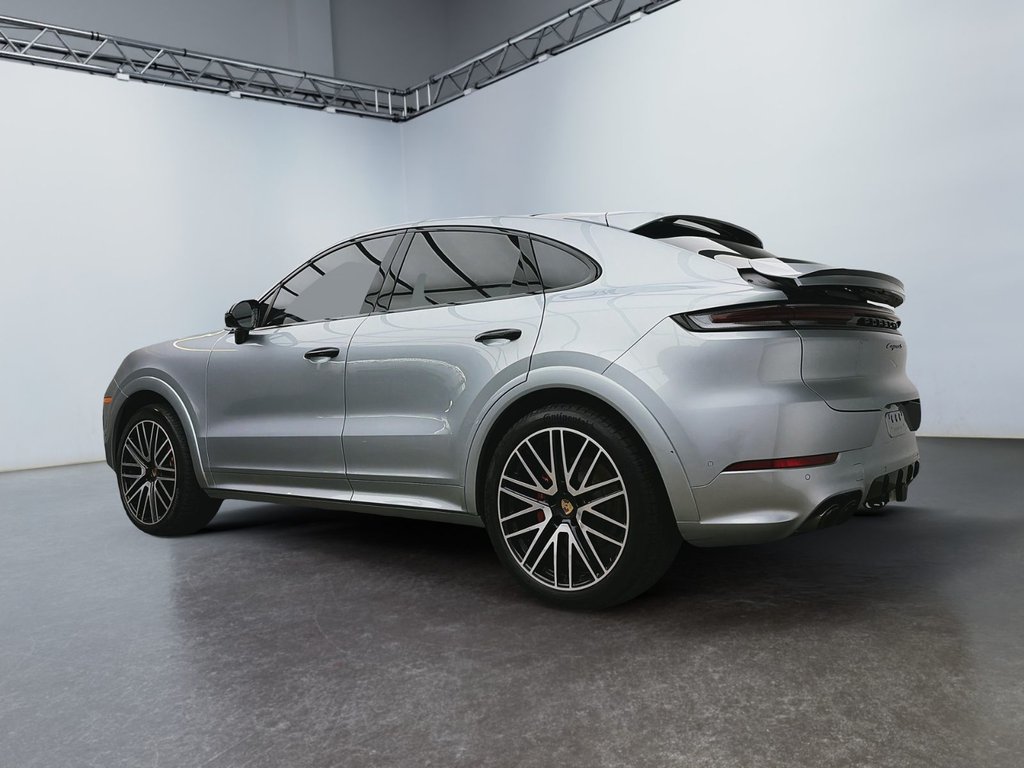 2024 Porsche Cayenne S in Laval, Quebec - 3 - w1024h768px