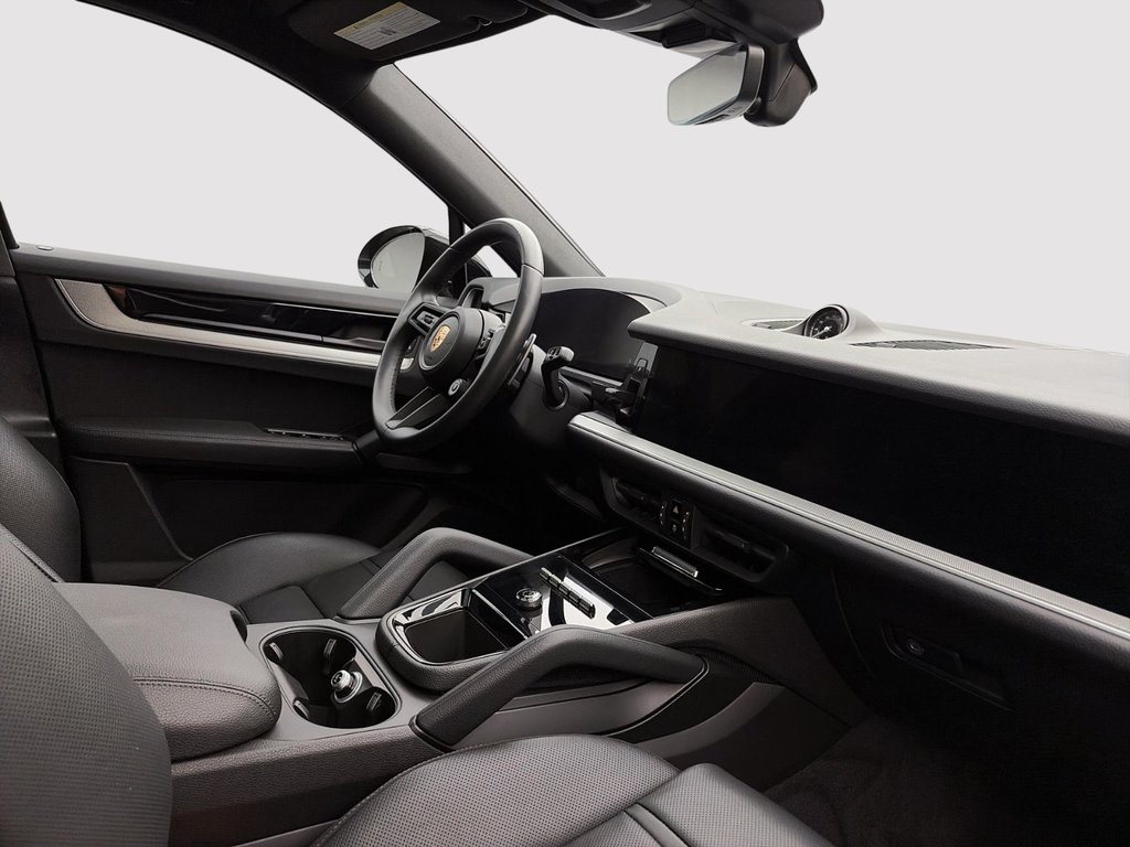 2024 Porsche Cayenne S in Laval, Quebec - 28 - w1024h768px