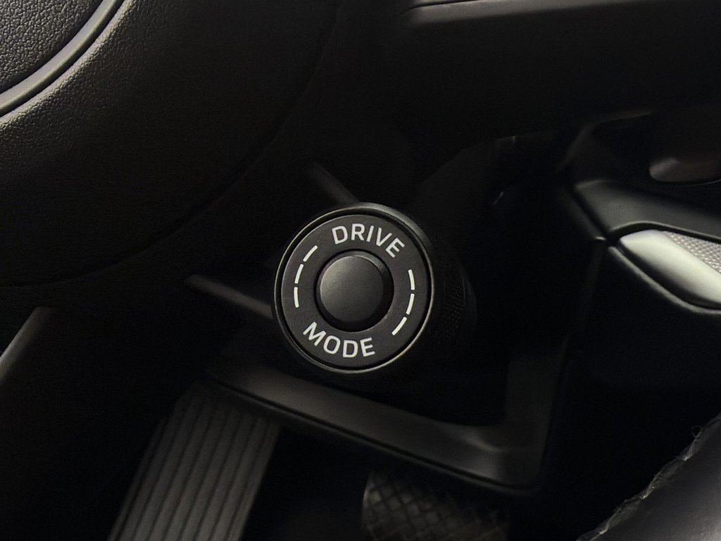 Porsche Cayenne  2024 à Laval, Québec - 16 - w1024h768px