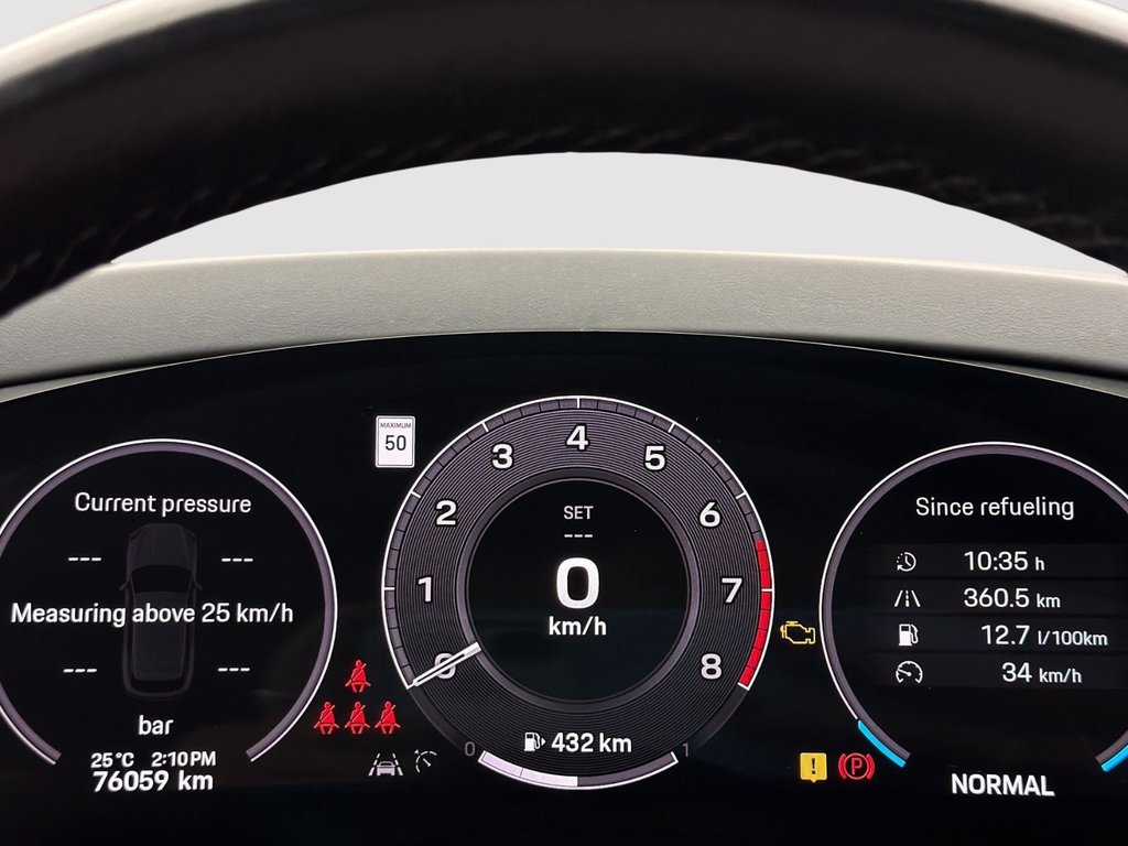 Porsche Cayenne  2024 à Laval, Québec - 18 - w1024h768px