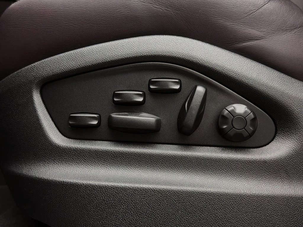 Porsche Cayenne E-Hybrid 2024 à Laval, Québec - 25 - w1024h768px