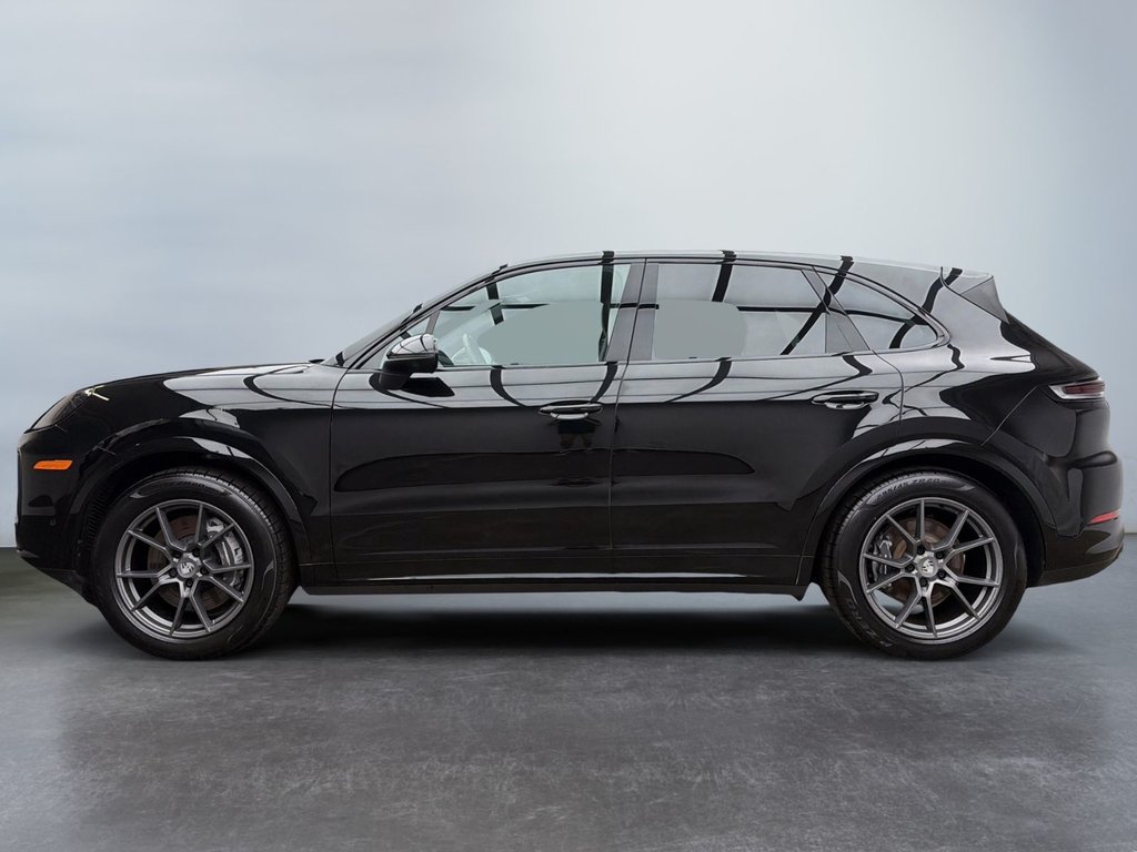 2025 Porsche Cayenne in Laval, Quebec - 2 - w1024h768px