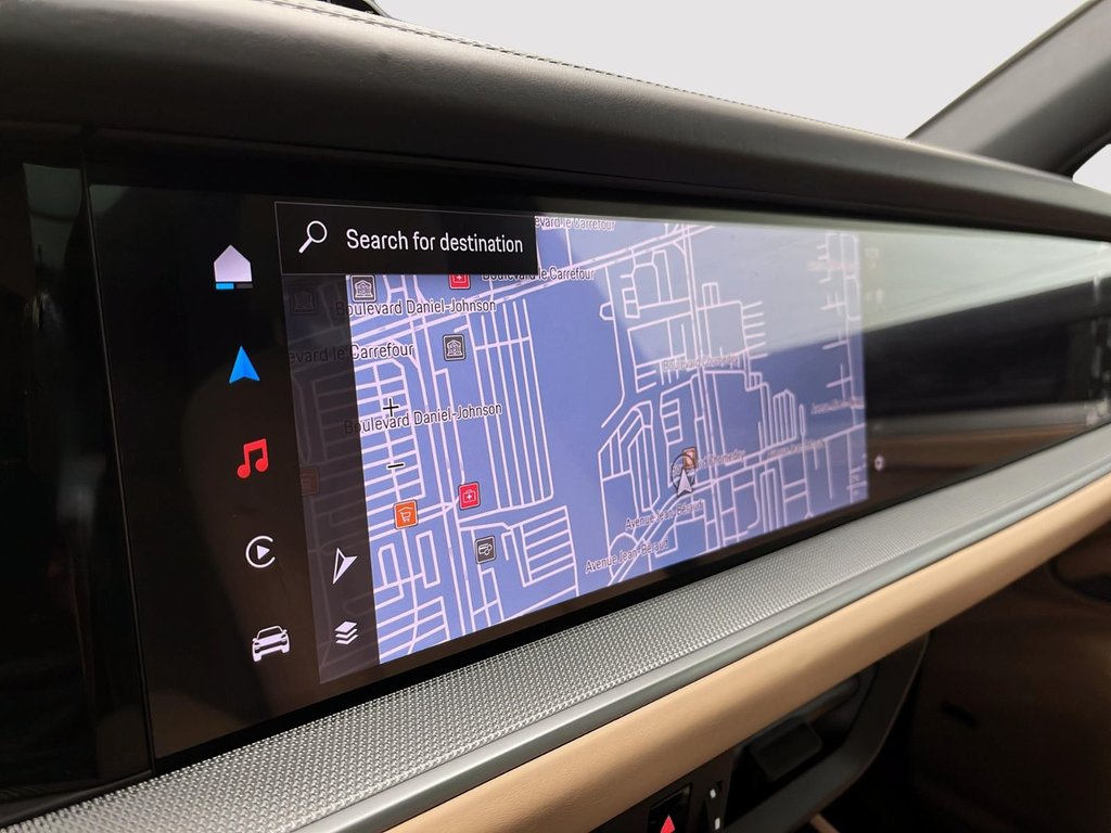 2025 Porsche Cayenne E-Hybrid in Laval, Quebec - 22 - w1024h768px