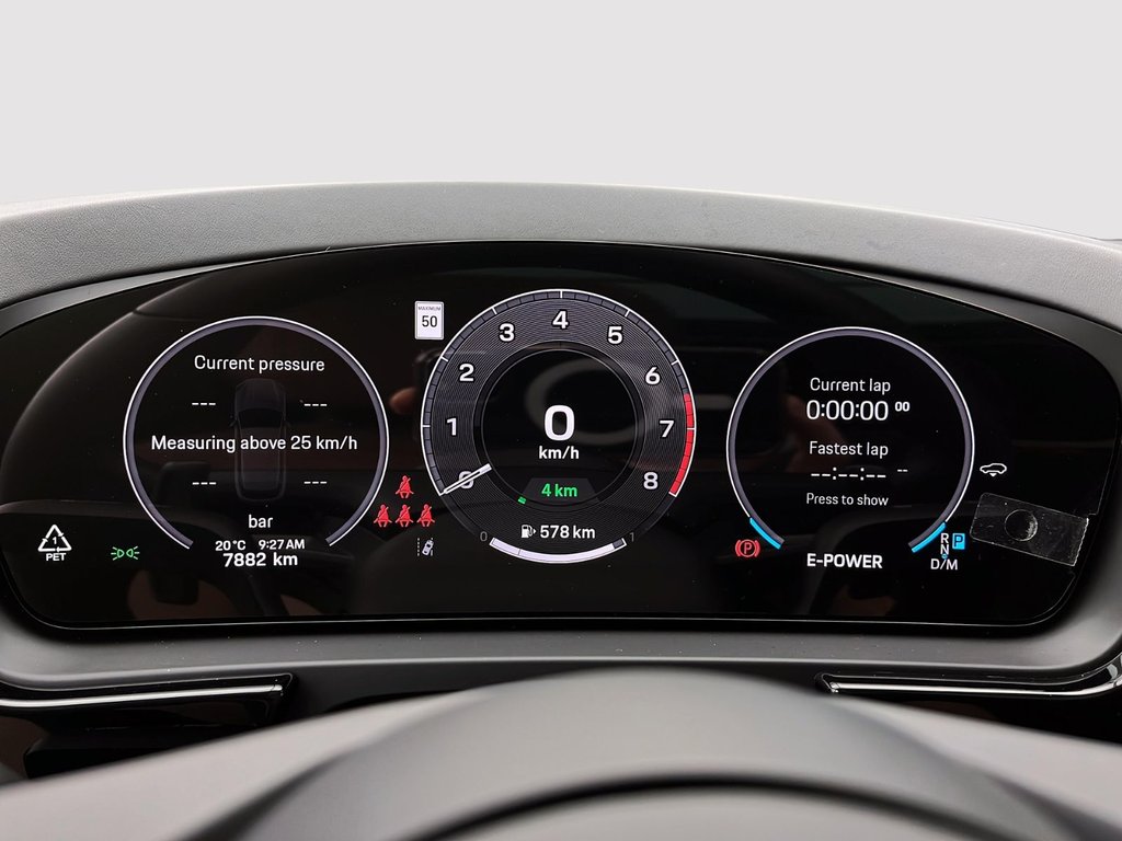 2025 Porsche Cayenne E-Hybrid in Laval, Quebec - 19 - w1024h768px