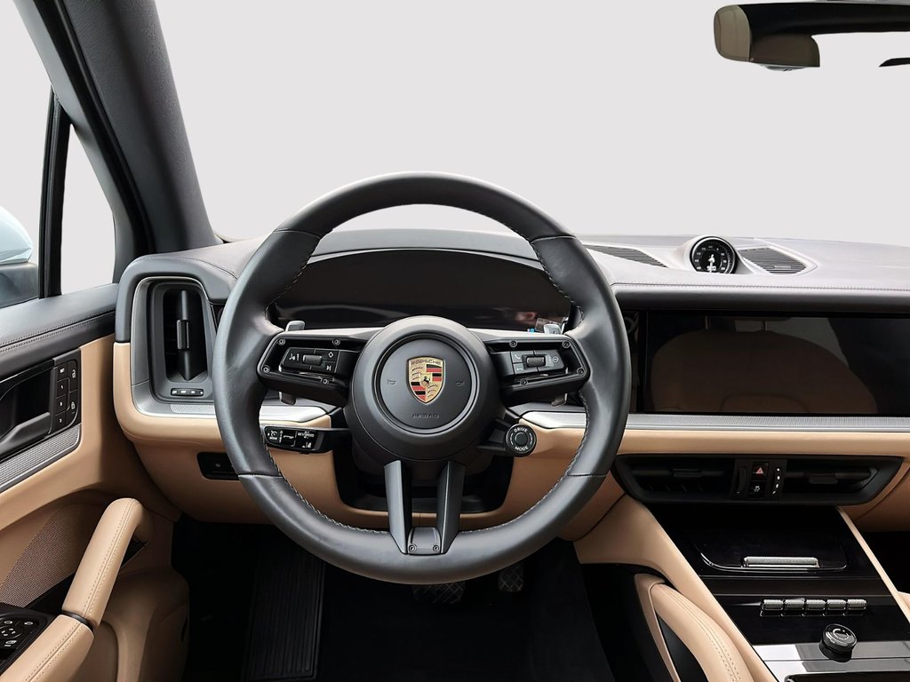 2025 Porsche Cayenne E-Hybrid in Laval, Quebec - 15 - w1024h768px