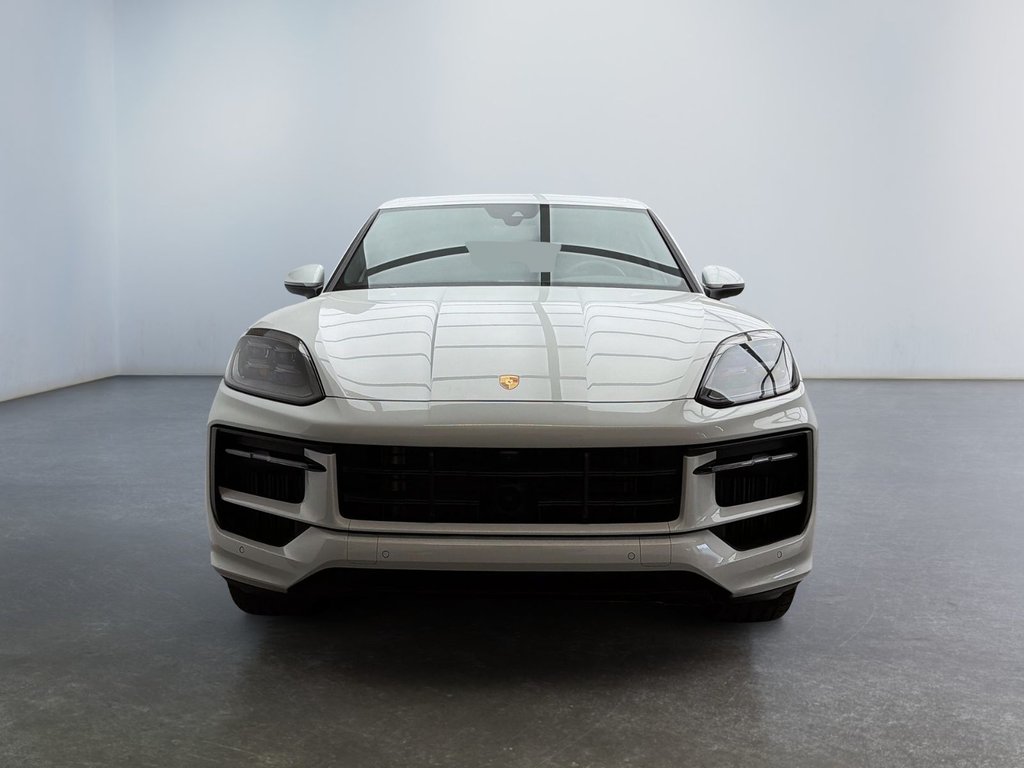 2025 Porsche Cayenne in Laval, Quebec - 5 - w1024h768px