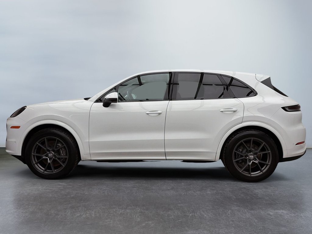 2025 Porsche Cayenne in Laval, Quebec - 2 - w1024h768px