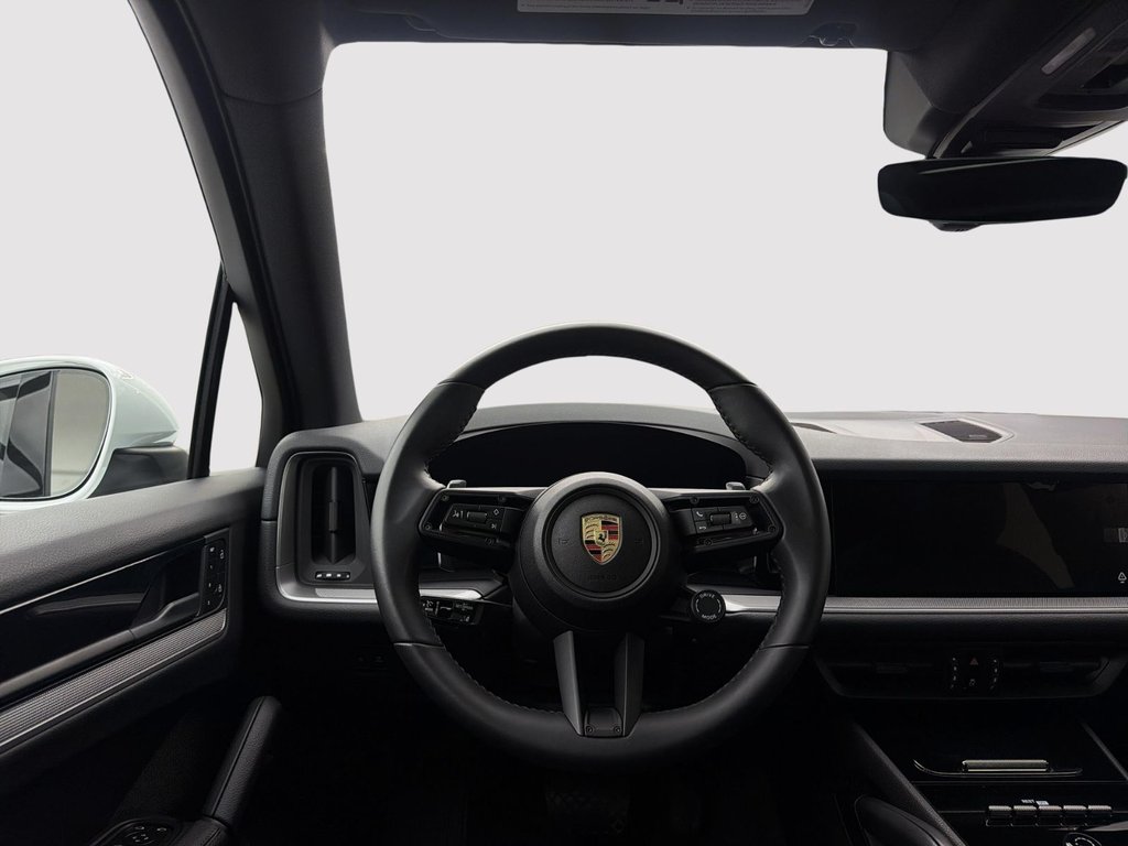 2025 Porsche Cayenne in Laval, Quebec - 14 - w1024h768px