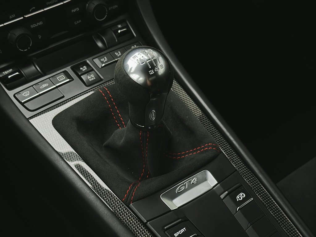 2016 Porsche Cayman GT4 manual Sport Chrono Pack in Laval, Quebec - 18 - w1024h768px