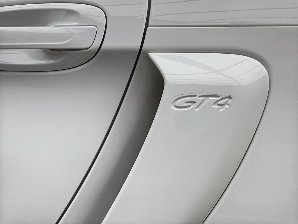 2016 Porsche Cayman GT4 manual Sport Chrono Pack in Laval, Quebec - 13 - w1024h768px