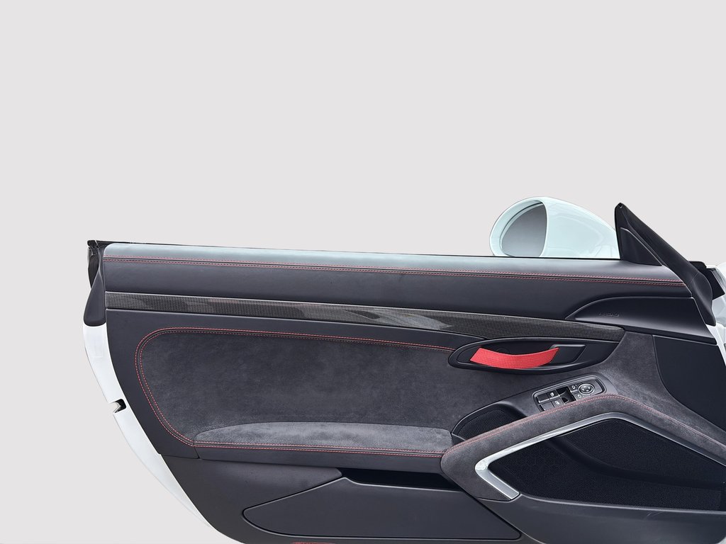 2016 Porsche Cayman GT4 manual Sport Chrono Pack in Laval, Quebec - 23 - w1024h768px