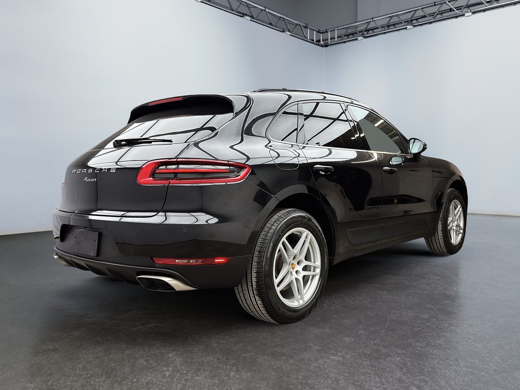 2018 Porsche Macan Premium Package Plus in Laval, Quebec - 5 - w1024h768px