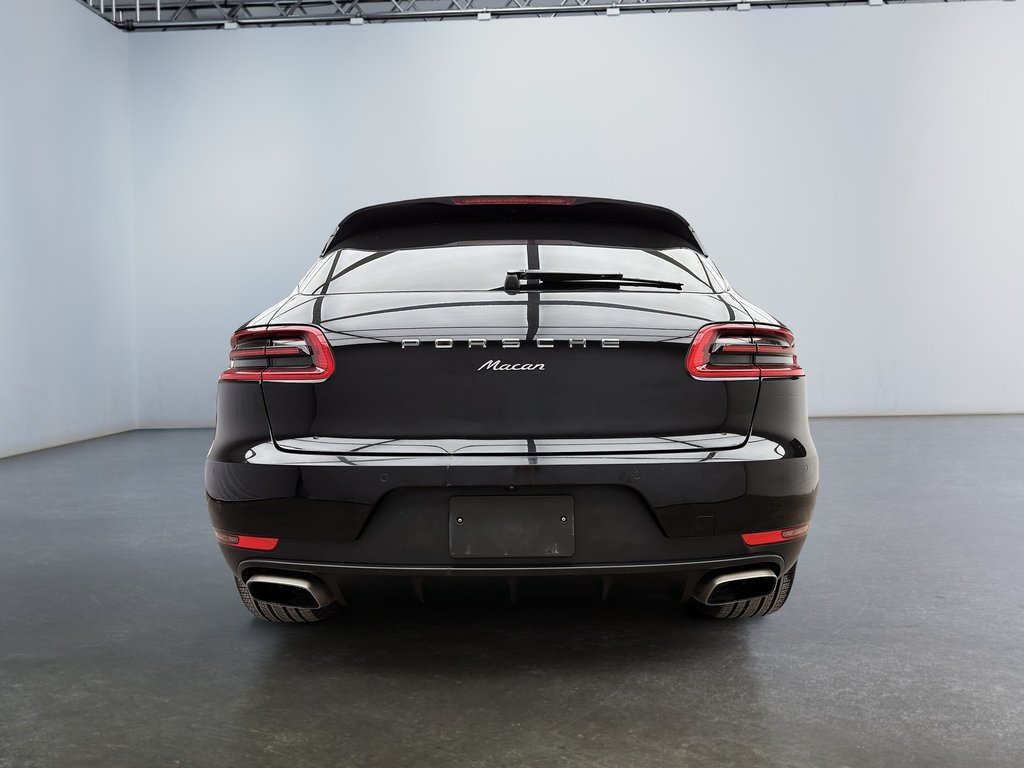 2018 Porsche Macan Premium Package Plus in Laval, Quebec - 4 - w1024h768px