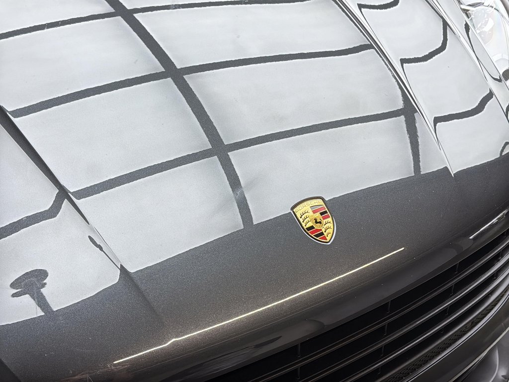 2019 Porsche Macan Premium Package Plus in Laval, Quebec - 8 - w1024h768px