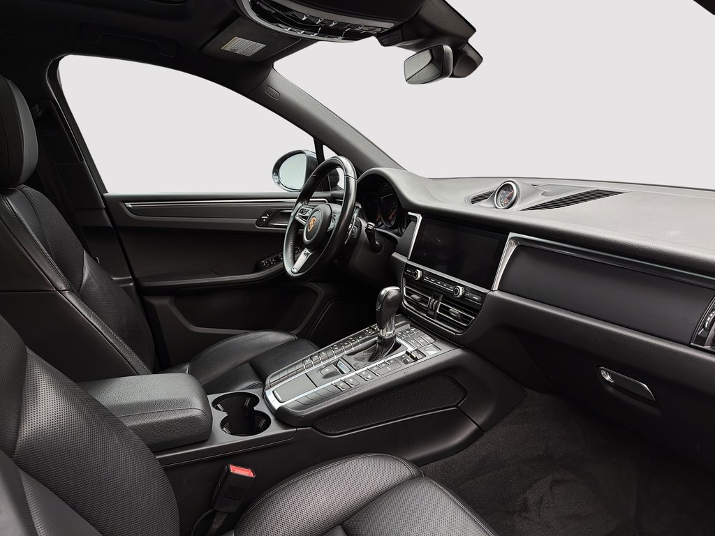 2019 Porsche Macan Premium Package Plus in Laval, Quebec - 20 - w1024h768px