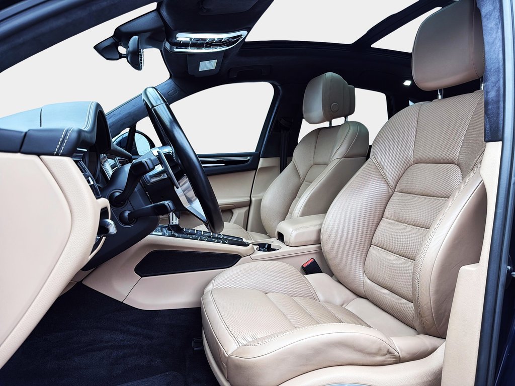 Porsche Macan Turbo Premium Package Plus 2020 à Laval, Québec - 14 - w1024h768px