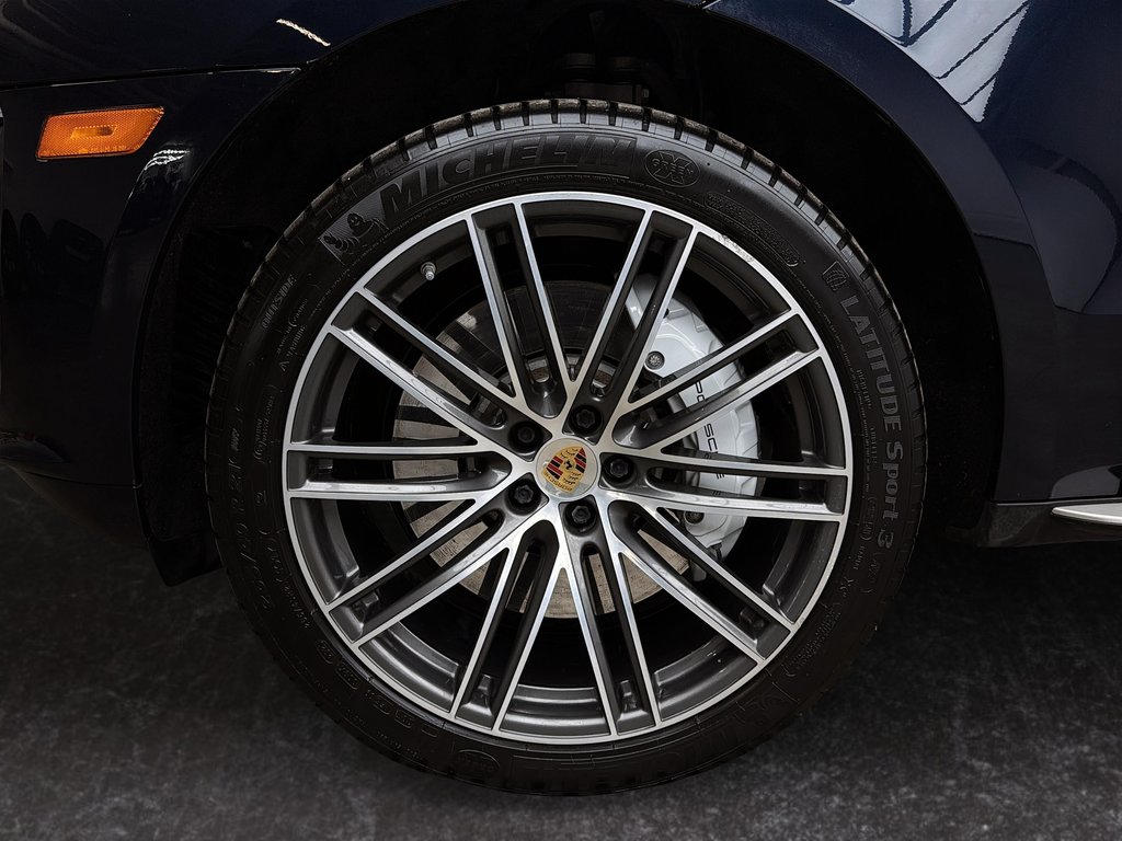 Porsche Macan Turbo Premium Package Plus 2020 à Laval, Québec - 11 - w1024h768px