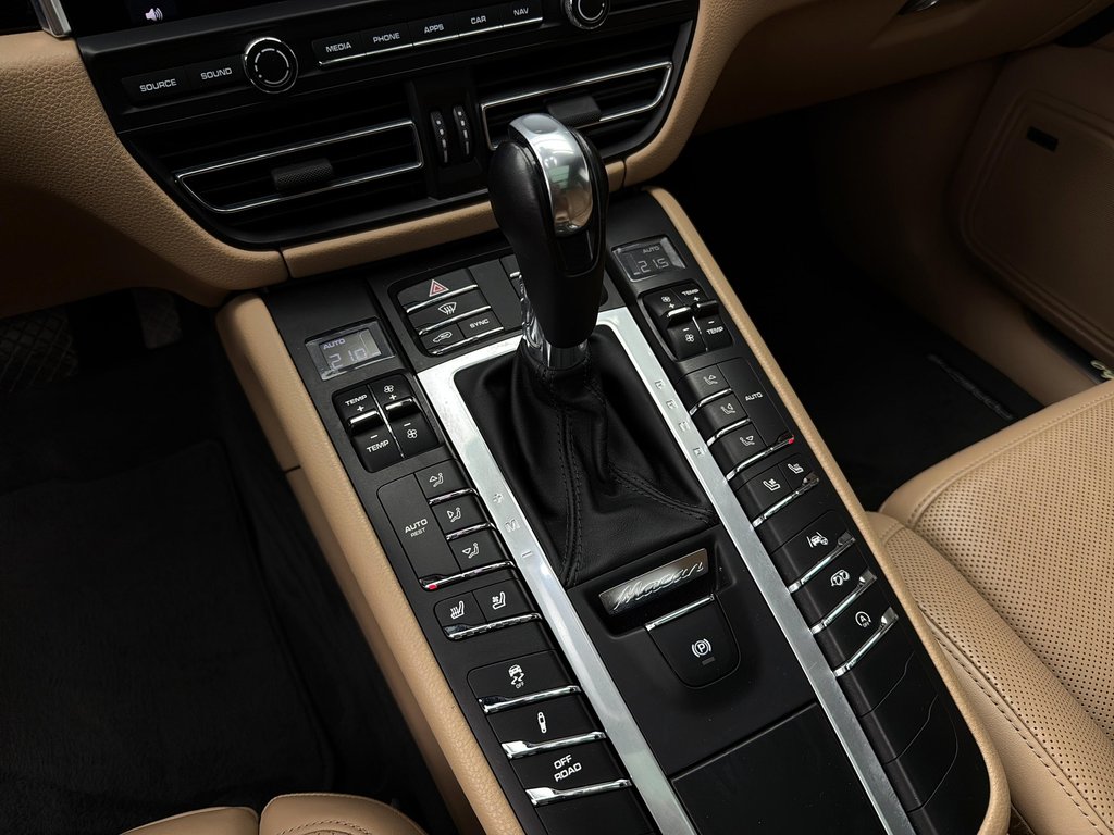Porsche Macan Turbo Premium Package Plus 2020 à Laval, Québec - 21 - w1024h768px