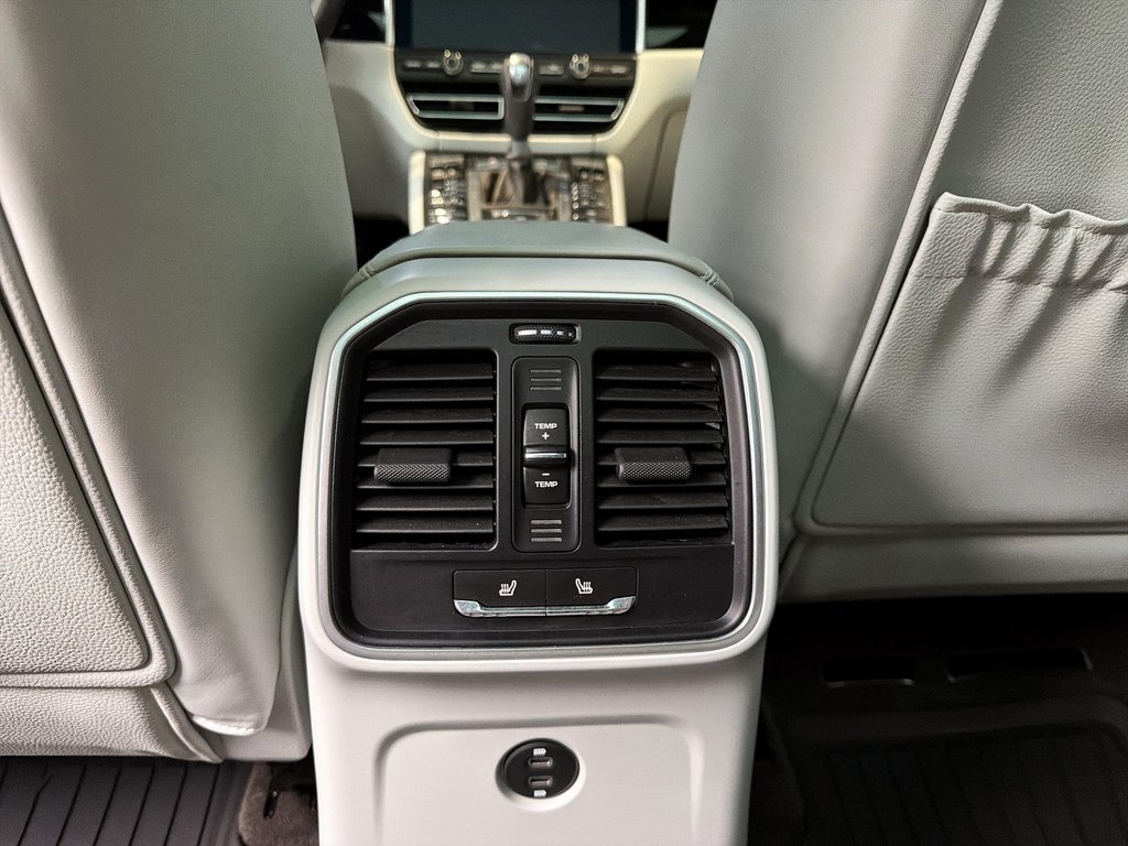 Porsche Macan S V6 Premium Package Plus 2020 à Laval, Québec - 28 - w1024h768px