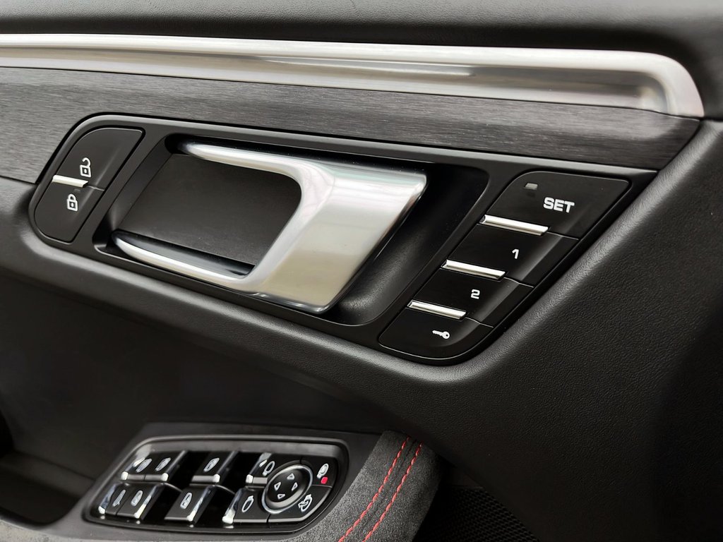 Porsche Macan GTS 2020 à Laval, Québec - 28 - w1024h768px