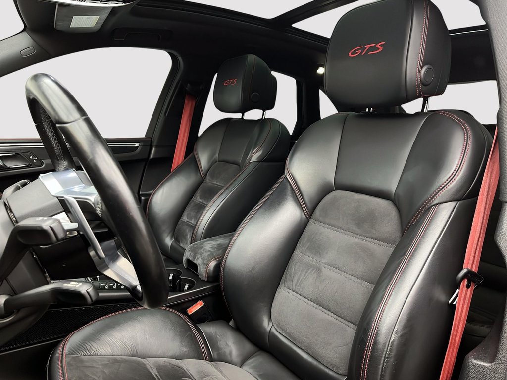 Porsche Macan GTS 2020 à Laval, Québec - 14 - w1024h768px