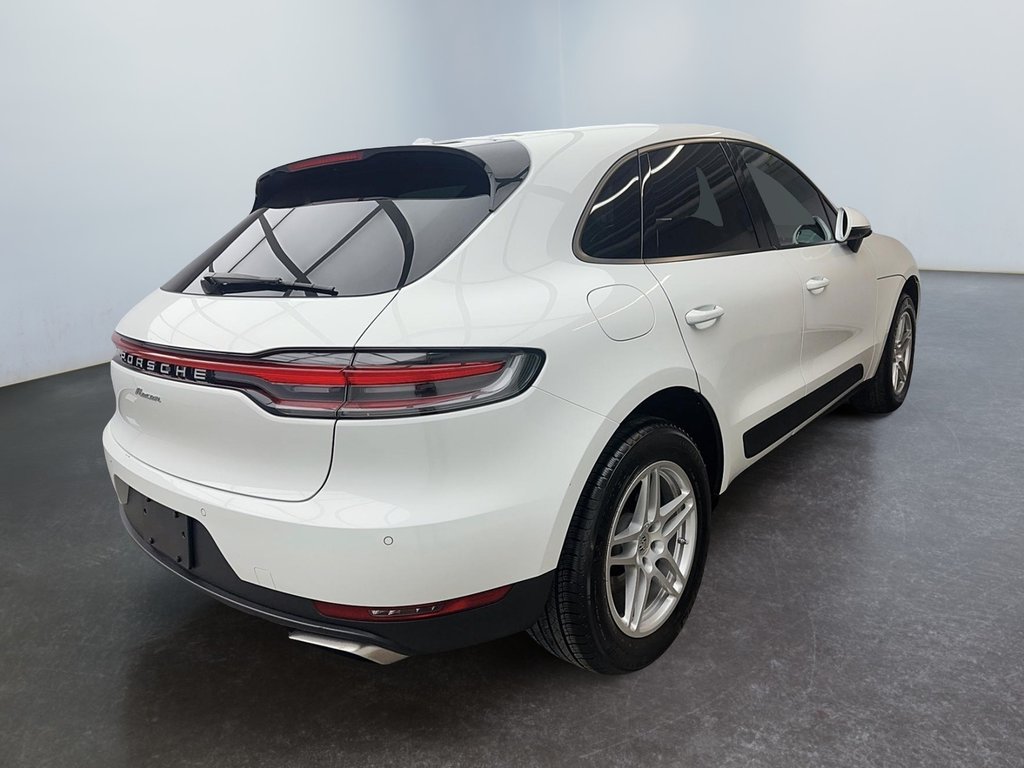 2021  Macan Premium Plus Package in Laval, Quebec - 6 - w1024h768px