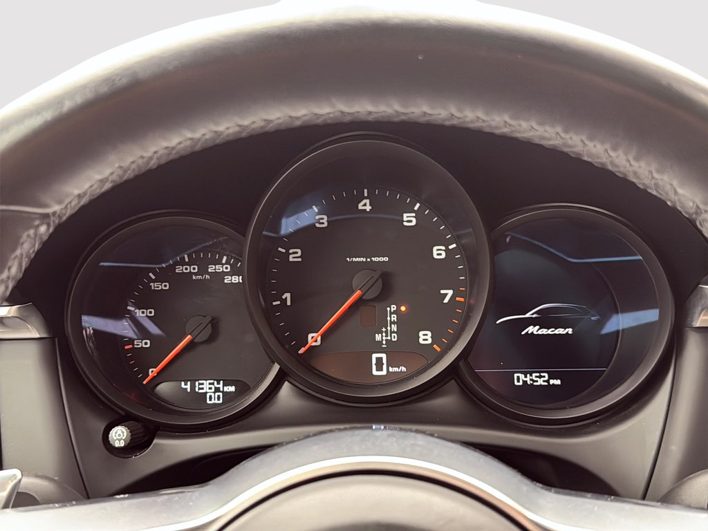 2021 Porsche Macan 20 Macan Turbo Wheels in Laval, Quebec - 16 - w1024h768px