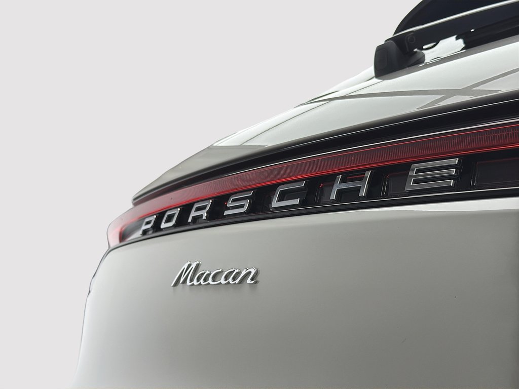 2021 Porsche Macan 20 Macan Turbo Wheels in Laval, Quebec - 9 - w1024h768px