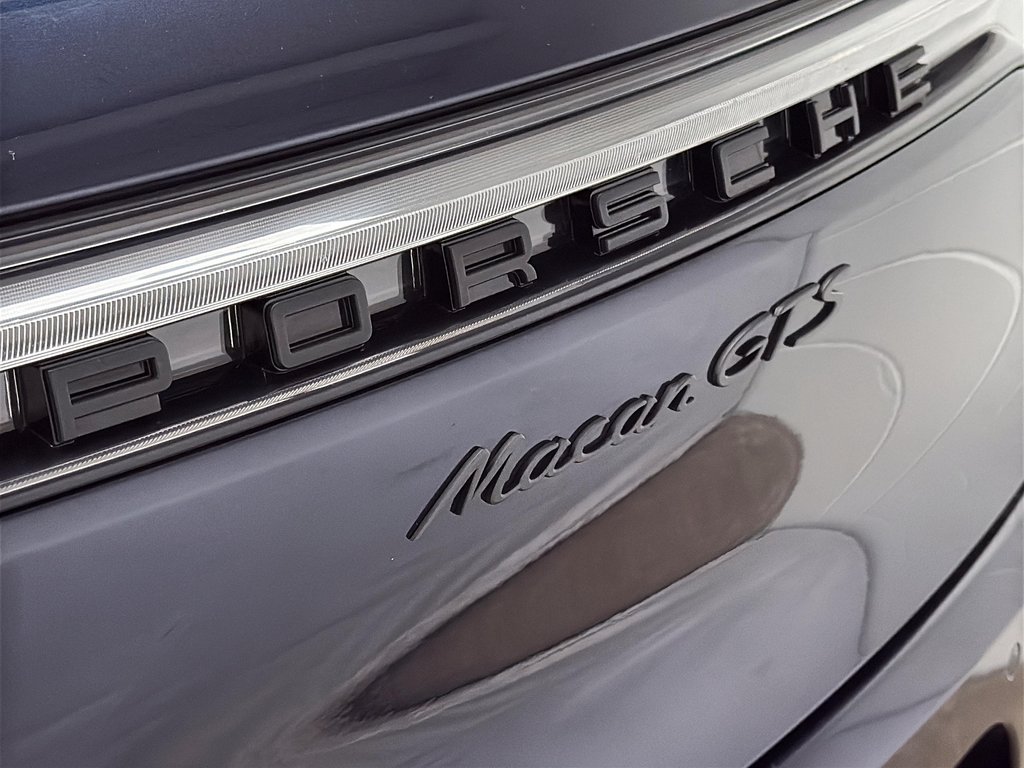 Porsche Macan GTS avec option ensemble intérieur GTS 2021 à Laval, Québec - 8 - w1024h768px