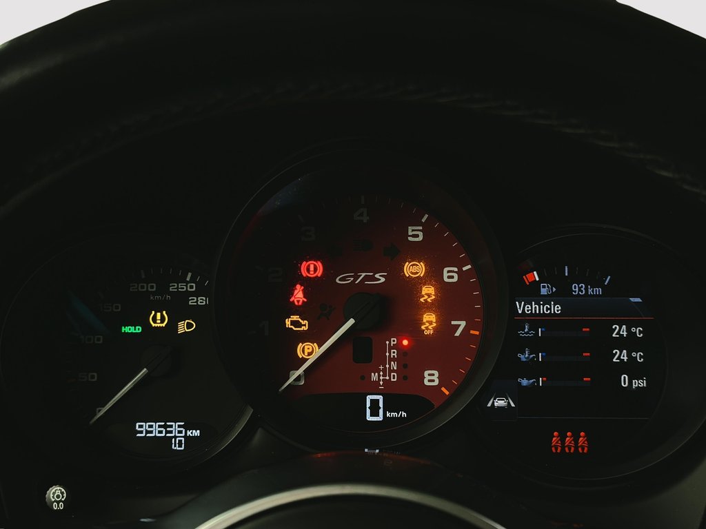 Porsche Macan GTS avec option ensemble intérieur GTS 2021 à Laval, Québec - 16 - w1024h768px