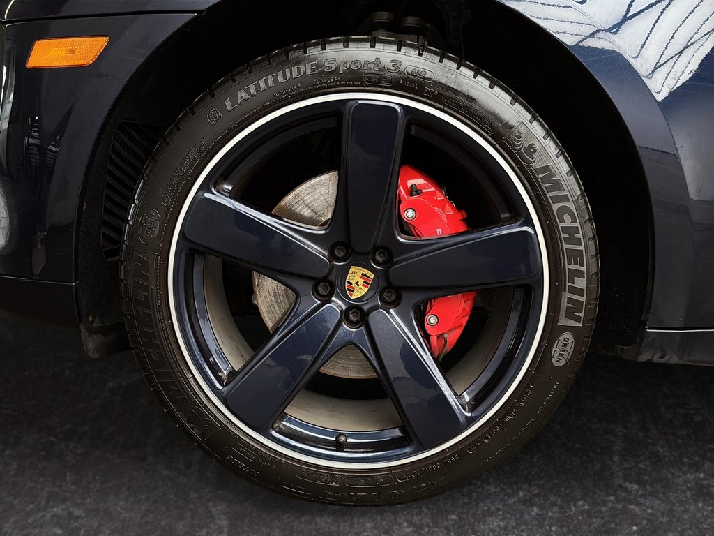 Porsche Macan GTS avec option ensemble intérieur GTS 2021 à Laval, Québec - 11 - w1024h768px