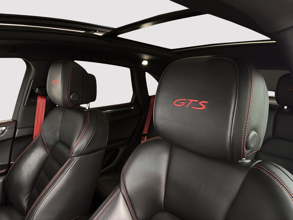 Porsche Macan GTS avec option ensemble intérieur GTS 2021 à Laval, Québec - 25 - w1024h768px