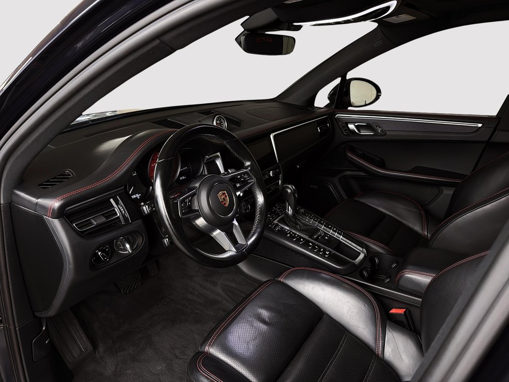 Porsche Macan GTS avec option ensemble intérieur GTS 2021 à Laval, Québec - 24 - w1024h768px