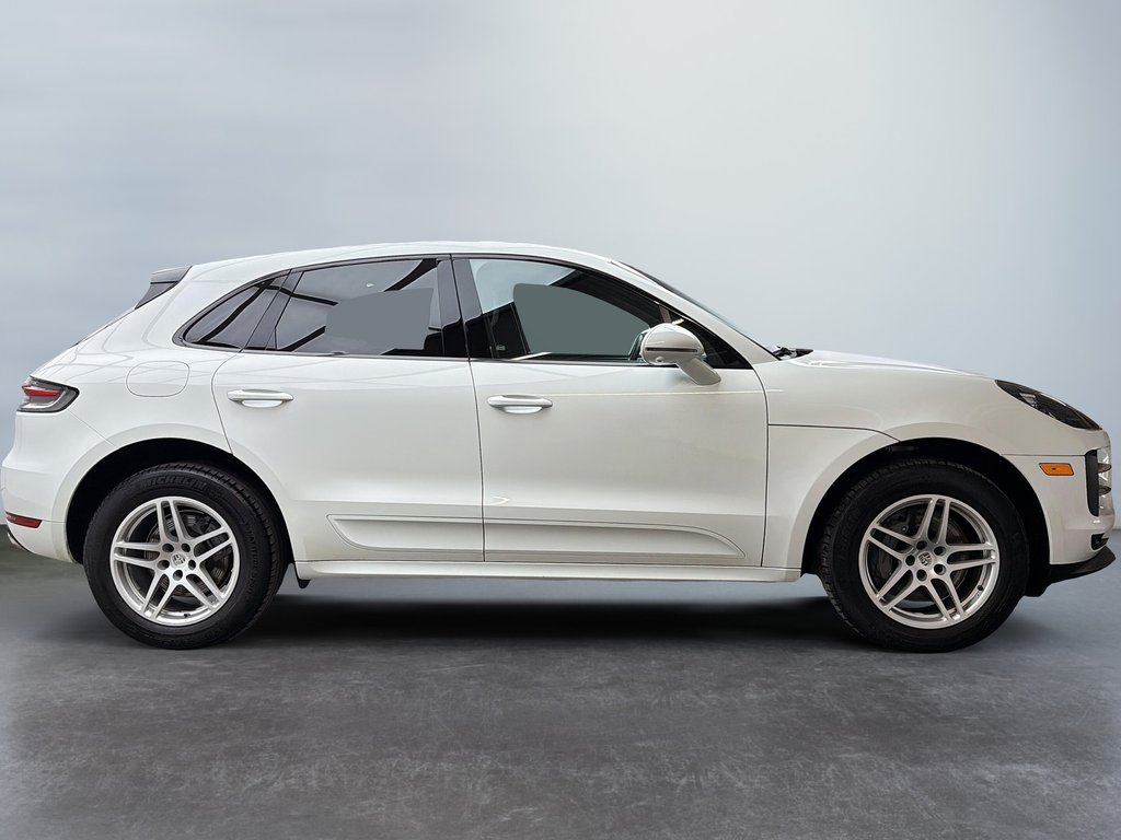 2021 Porsche Macan S V6 Premium Plus Package in Laval, Quebec - 5 - w1024h768px