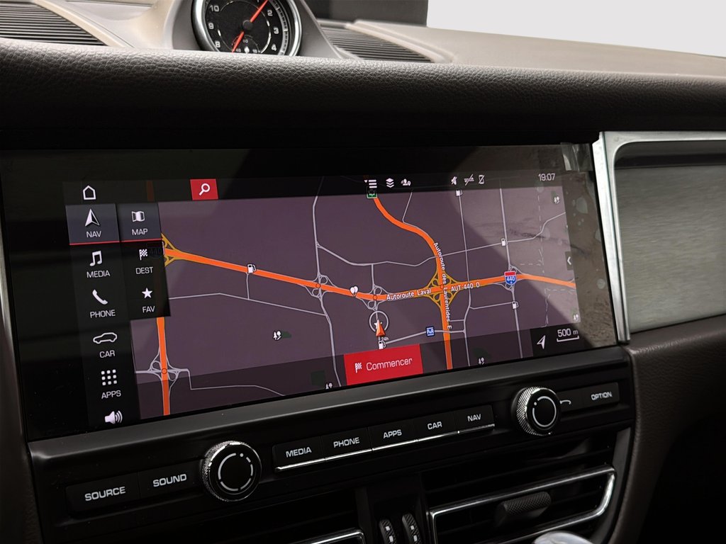 2021 Porsche Macan S V6 Premium Plus Package in Laval, Quebec - 23 - w1024h768px