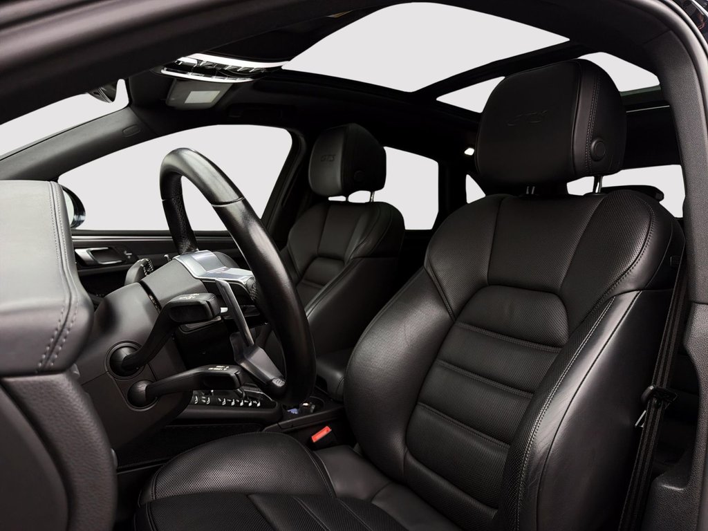 Porsche Macan GTS 2021 à Laval, Québec - 13 - w1024h768px