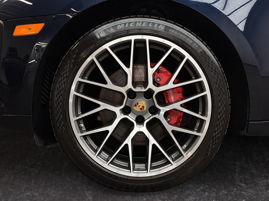 Porsche Macan GTS 2021 à Laval, Québec - 10 - w1024h768px