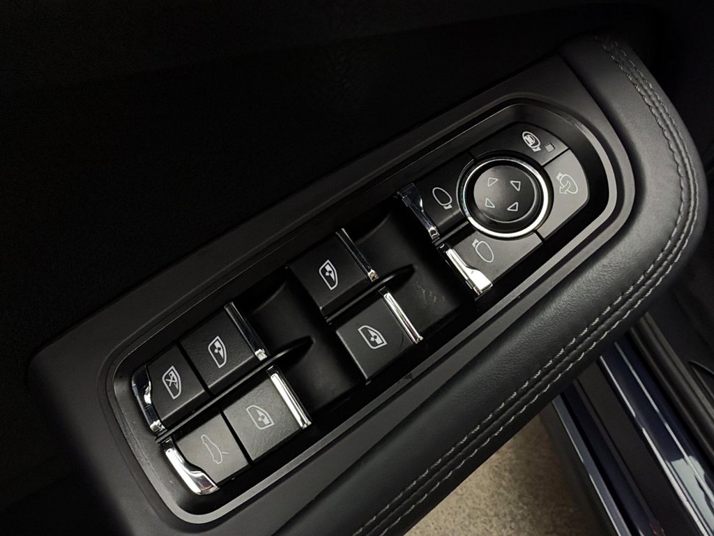 Porsche Macan GTS 2021 à Laval, Québec - 30 - w1024h768px