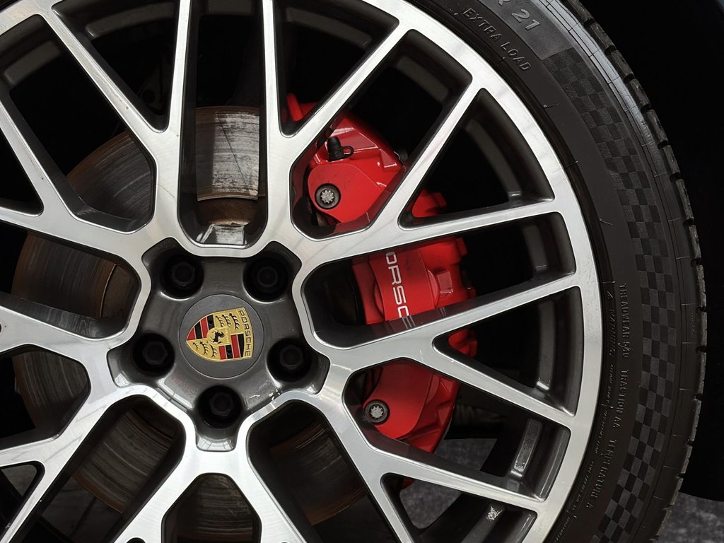 Porsche Macan GTS 2021 à Laval, Québec - 11 - w1024h768px