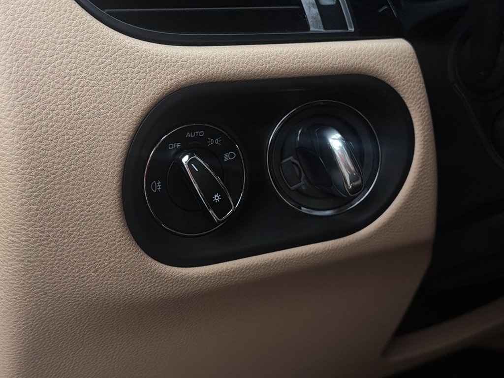 Porsche Macan S 2021 à Laval, Québec - 16 - w1024h768px