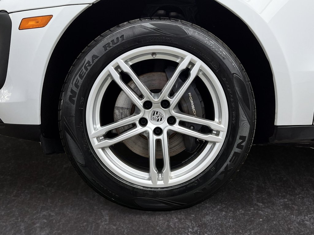 Porsche Macan Premium Package Plus 2022 à Laval, Québec - 7 - w1024h768px