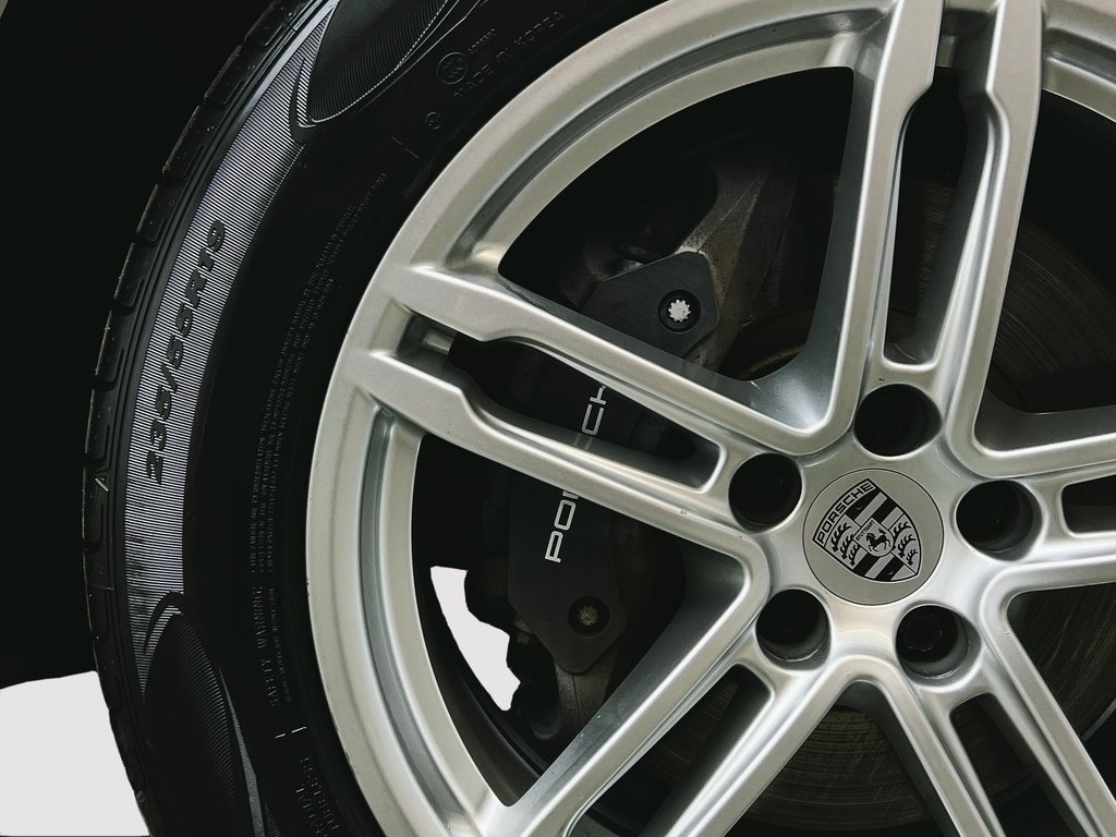 Porsche Macan Premium Package Plus 2022 à Laval, Québec - 10 - w1024h768px