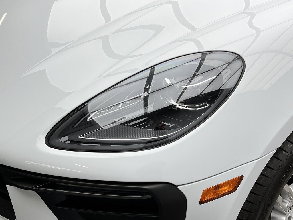Porsche Macan Premium Package Plus 2022 à Laval, Québec - 11 - w1024h768px