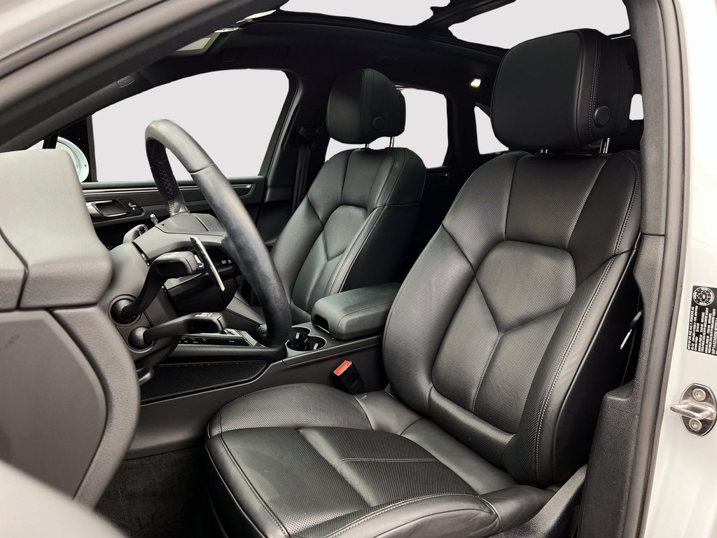 Porsche Macan Premium Package Plus 2022 à Laval, Québec - 16 - w1024h768px
