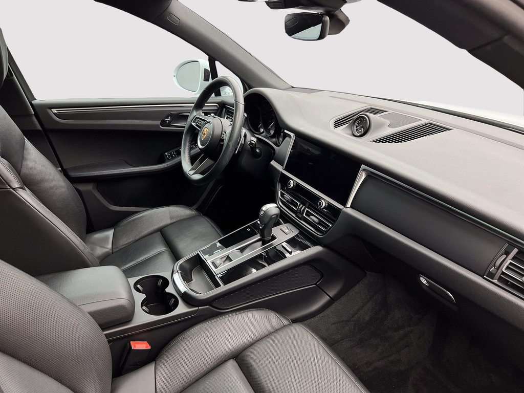 Porsche Macan Premium Package Plus 2022 à Laval, Québec - 23 - w1024h768px