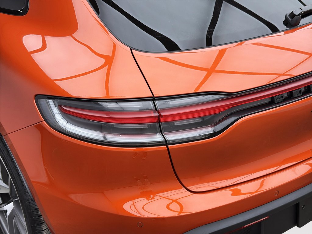 2022 Porsche Macan S V6 375HP Premium Package Plus in Laval, Quebec - 12 - w1024h768px