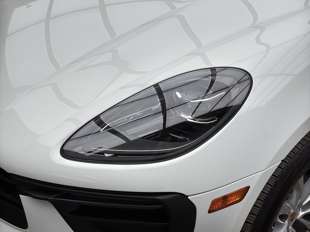 Porsche Macan Premium Package Plus 2022 à Laval, Québec - 11 - w1024h768px