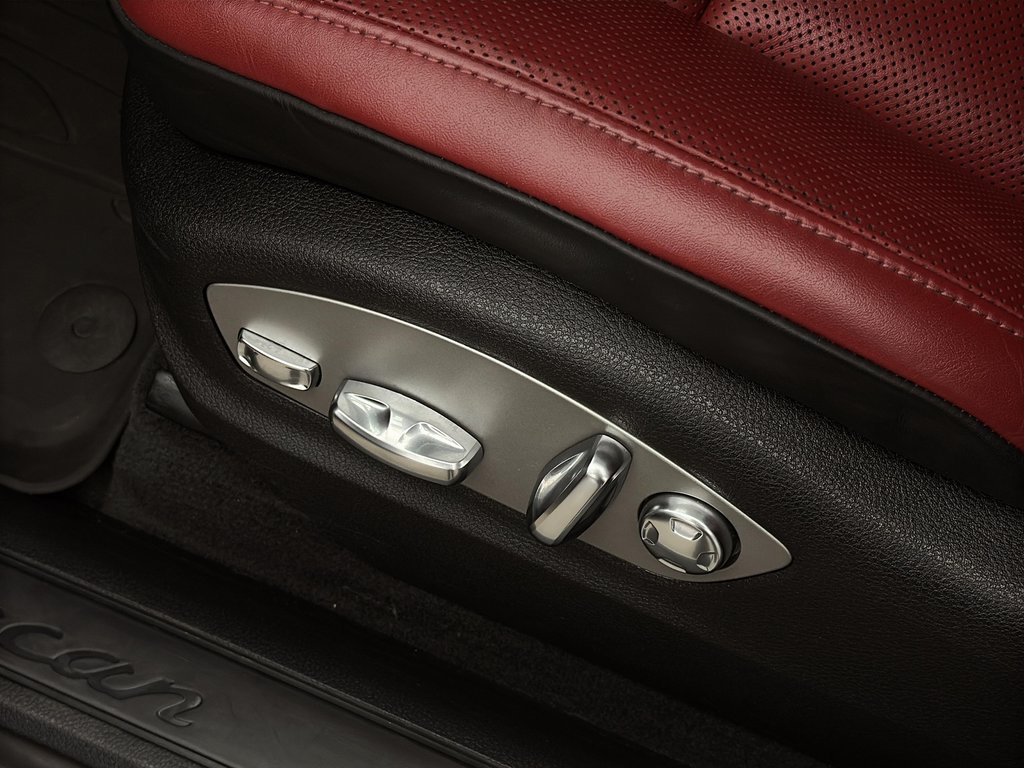 Porsche Macan Premium Package Plus 2022 à Laval, Québec - 27 - w1024h768px