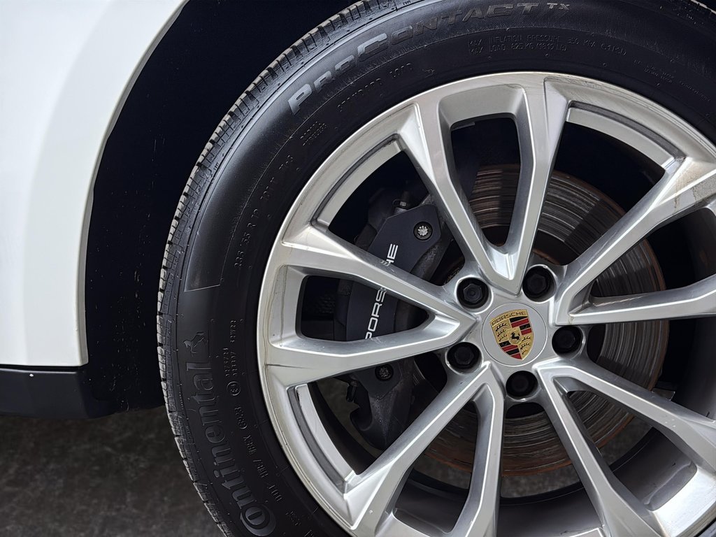 Porsche Macan Premium Package Plus 2022 à Laval, Québec - 10 - w1024h768px